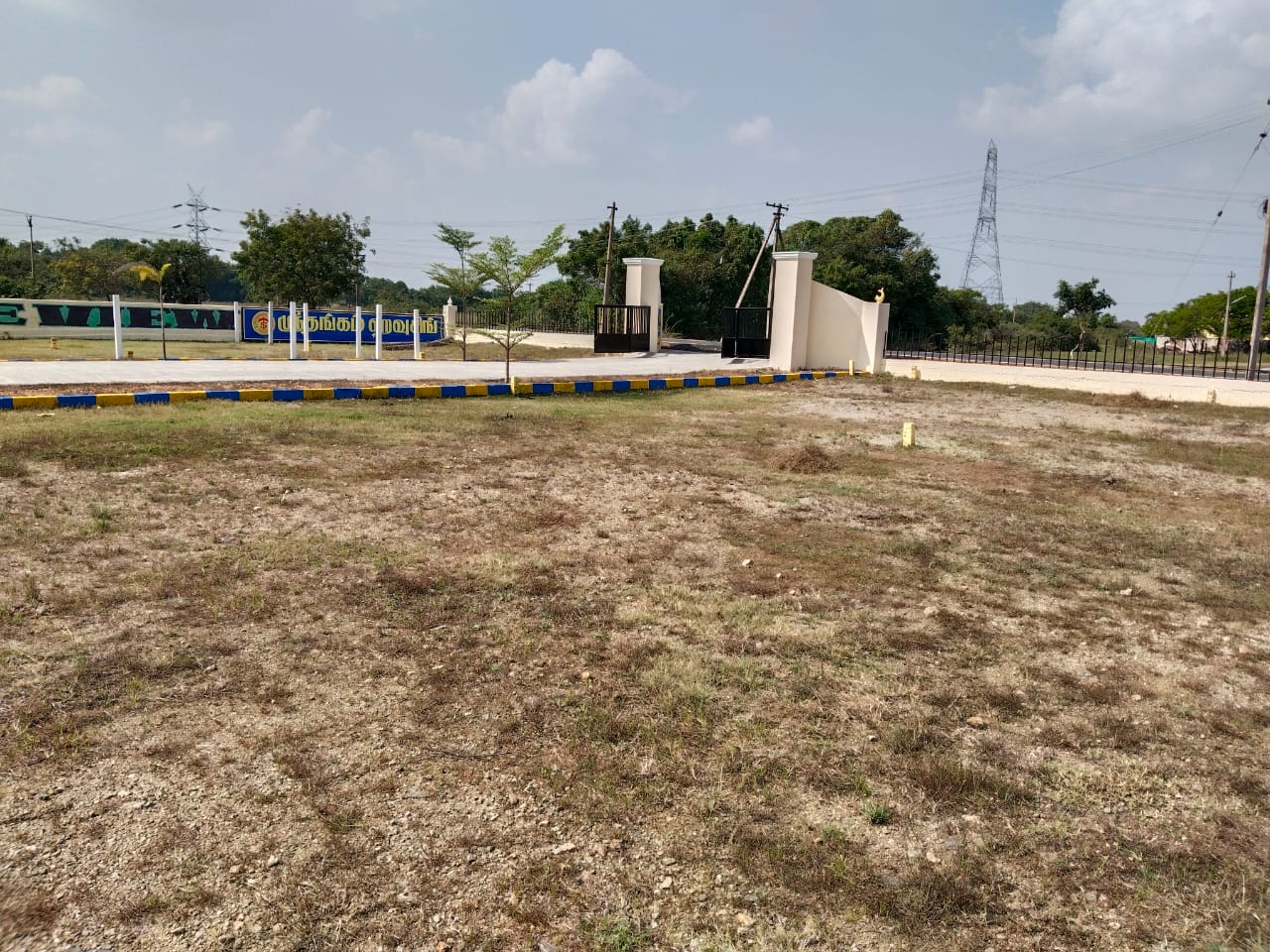 Residential plots-LB Properties-Lakeview-10.49Lakhs onwards*-Maduranthagam